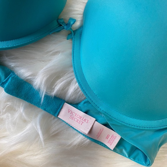 Victoria’s Secret Push Up Bra - Picture 3 of 3